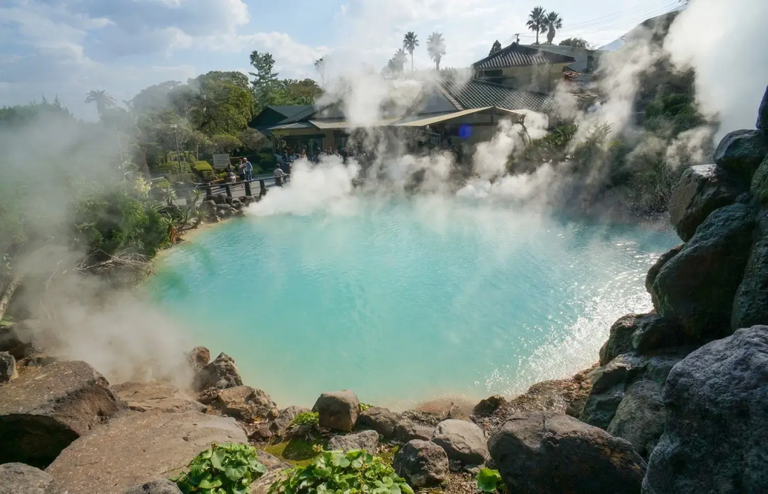 7re5mh0wrg7sbgkn763yjph84p4b_stock-photo-sea-hell-in-beppu-japan-164772419-transformed