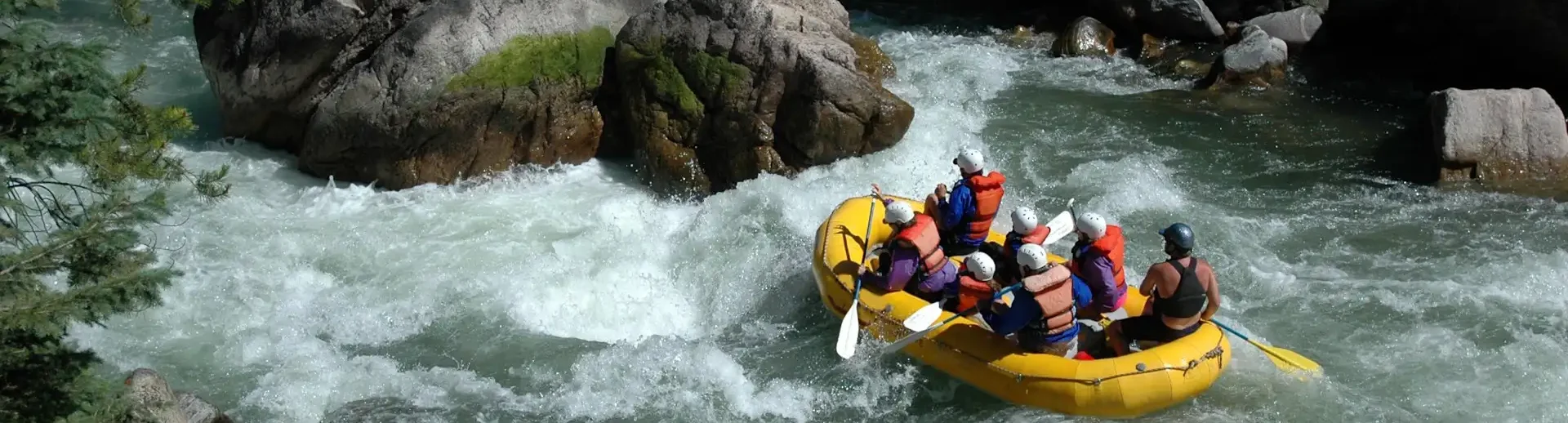 Bhutan-River-Rafting-139672077-Website-1920x1080-fill-gravityauto (1)