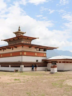 Chimi_Lhakhang,_Bhutan_02 (1)
